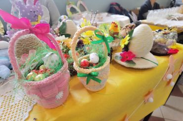 Amazonki szykują się do świąt Wielkanocnych.