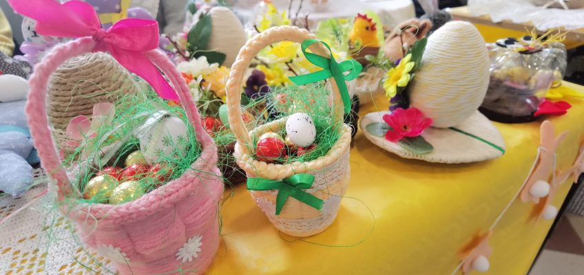 Amazonki szykują się do świąt Wielkanocnych.