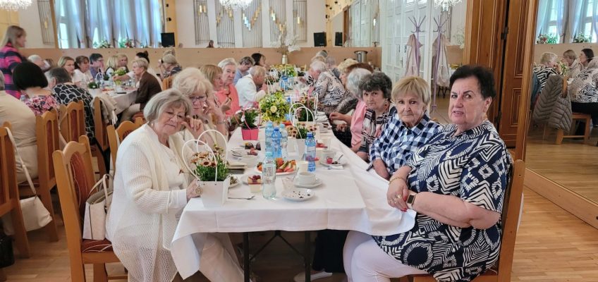 „Roczki” w Stowarzyszeniu Amazonek – święto wsparcia, radości i muzyki